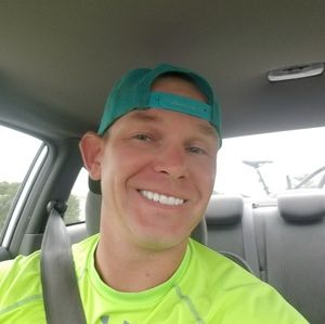 Meet your Posher, Derek